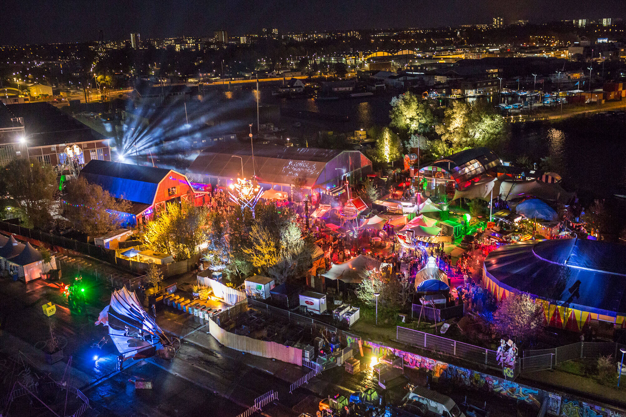 Into_the_woods_ADE_weekender